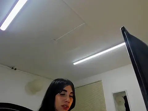 הופעת וובקאם של Valey_nikol