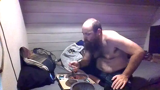 XXX chat uživo modela ThisGuy42o
