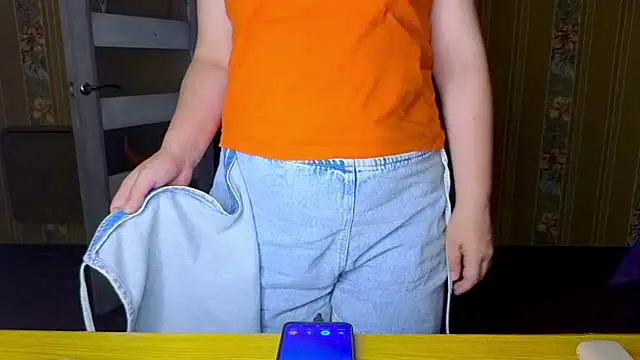 دردشة lil_smile الجنسية المباشرة
