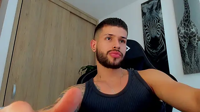 Santos_ramirez1 – Naživo XXX chat