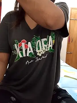Chat XXX ao vivo de Tanha18