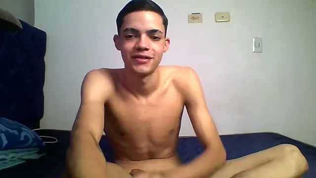 Latinos_2001 Adlı Modelin Canlı XXX Sohbeti