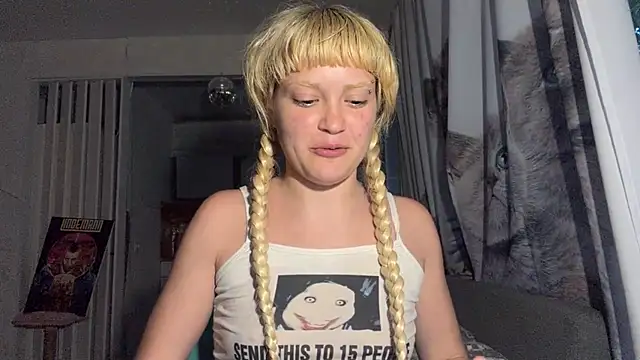 Živý XXX chat FreedaDeloach