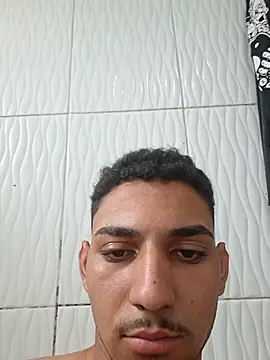 XXX chat uživo modela andre_oliver2