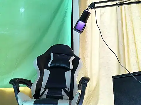 Webkamerová show aronmiller404