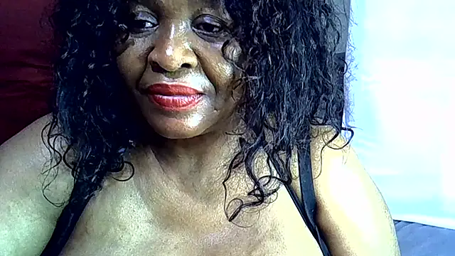 צ'אט XXX בשידור חי של Ebony_Cougar