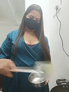 Chat +18 de Cute-Sweety ao vivo