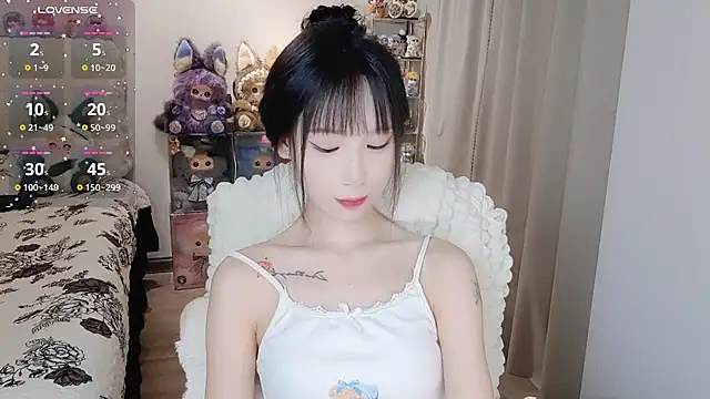 Živý XXX chat M-OTT_