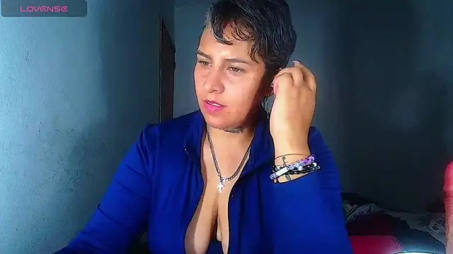Yessi_rousse's Live XXX Chat