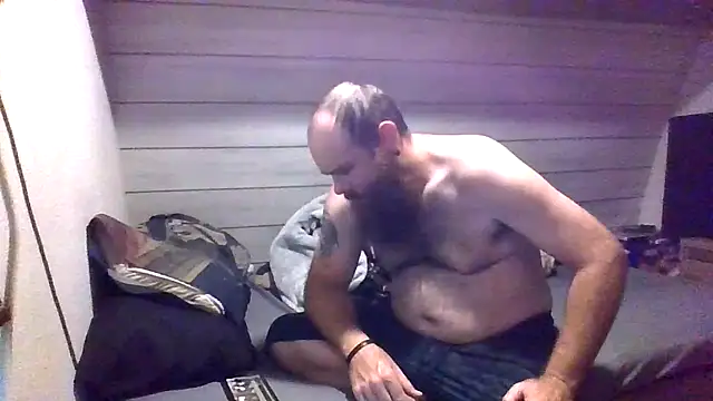 Chatroom XXX en direct de ThisGuy42o