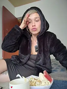 MARILYNKOVANOVA's Live XXX Chat