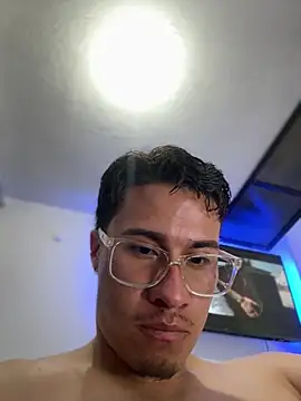 TavoHot_'s Webcam Show
