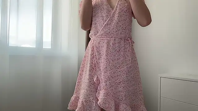 ShySchoolGirl Chat XXX live