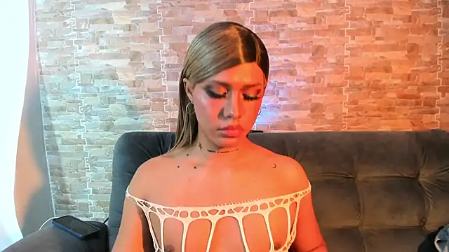 Онлайн чат XXX Dreams_Chloe