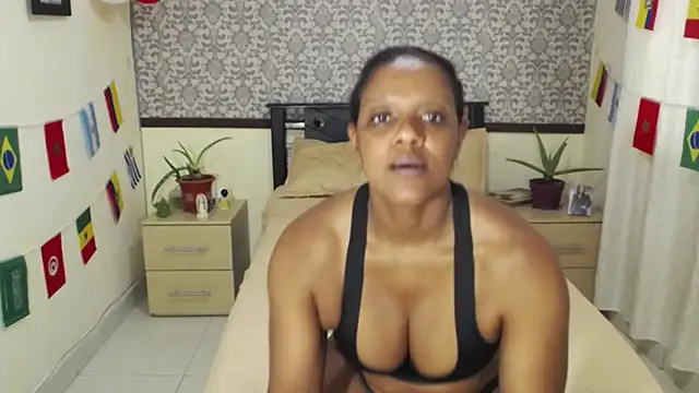 EvaFoxter লাইভ XXX চ্যাট