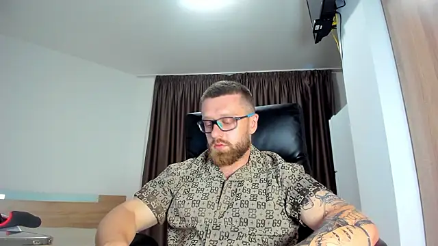 XXX chat uživo modela Findom_guy