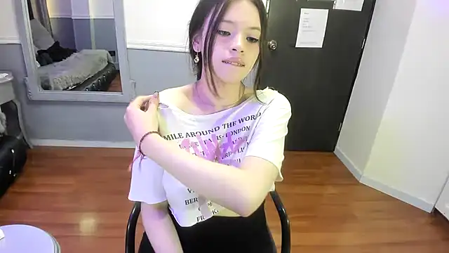 Saori_Price élő XXX-chatje