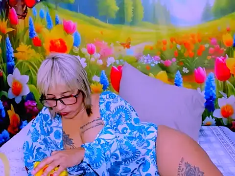 indianroxy: онлайн-секс-чат