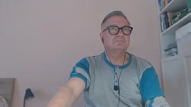 YOU6me's Live XXX Chat