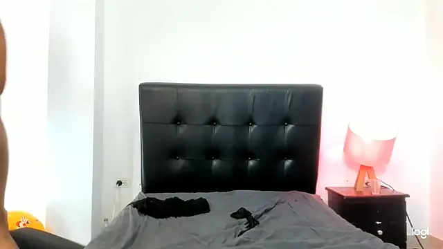 Chat XXX en directo de ElaAndNox