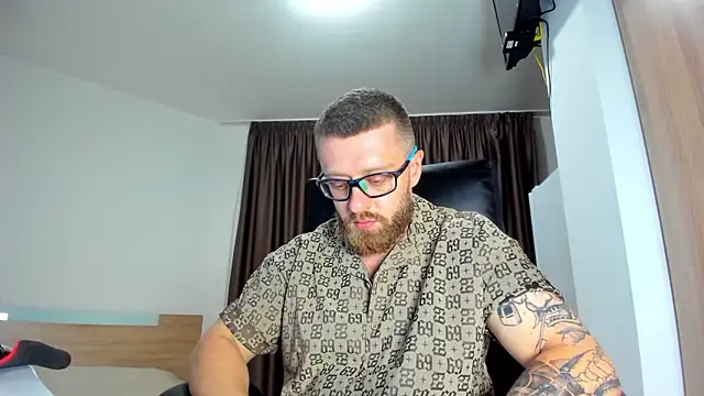 Онлайн чат XXX Findom_guy