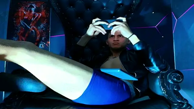 Chatroom XXX en direct de Axel_Romanov