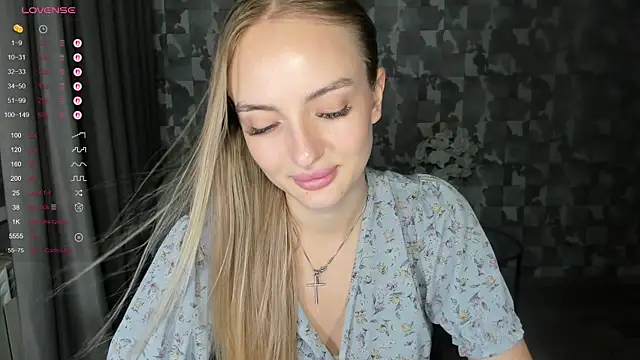 Chat XXX ao vivo de A_delina