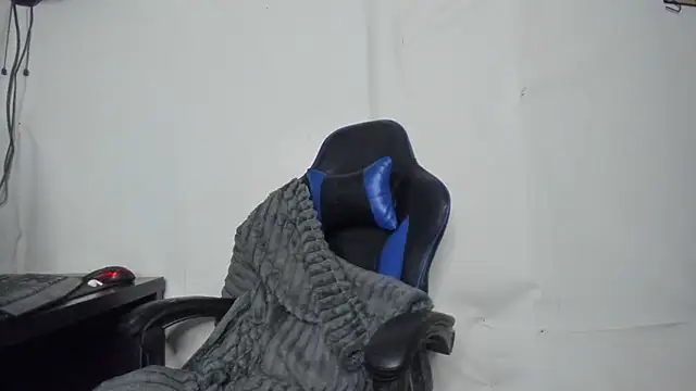 Kofi_exotic_2's Live XXX Chat