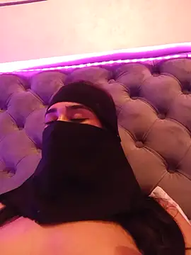 rremase_monroee76 Adlı Modelin Web Kamerası Şovu
