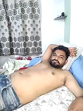 avi007p Show in webcam