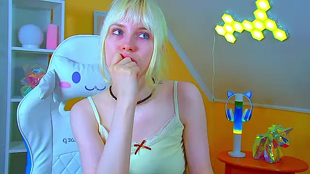 HannahHollis' Live XXX Chat