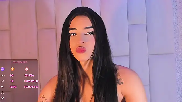 Summer_walkerr লাইভ XXX চ্যাট