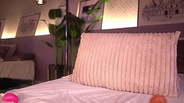 IzzyWild 라이브 XXX 채팅