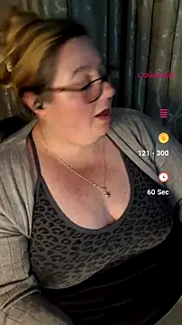 Iceprincess2bad4u's Live XXX Chat