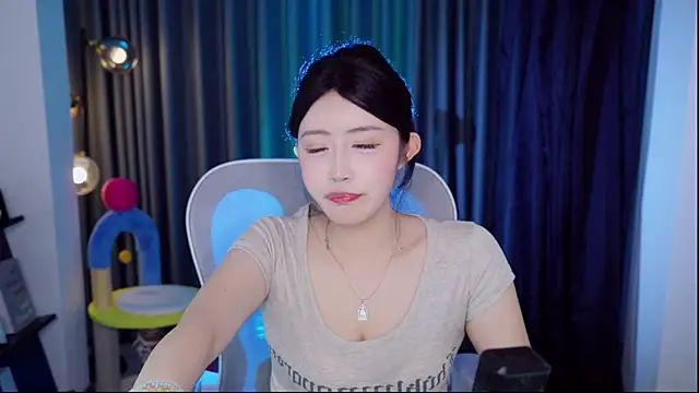 Summerbaby-001 라이브 XXX 채팅