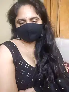 Sravvi499 Live XXX-Chat