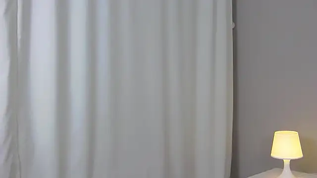 Chat +18 de EmmaVesper ao vivo