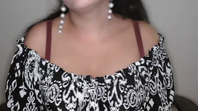 دردشة Reddy_Trisha الجنسية المباشرة