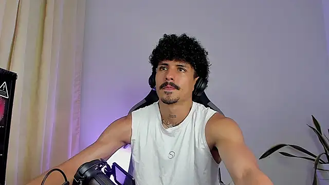 Lukeetaylor's Live XXX Chat
