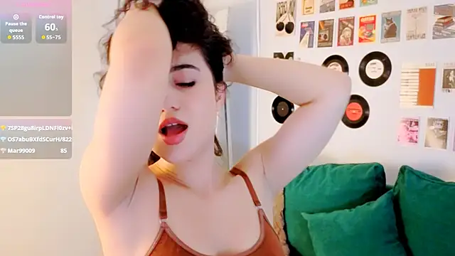 Chat XXX en directo de Maya_Rogerss