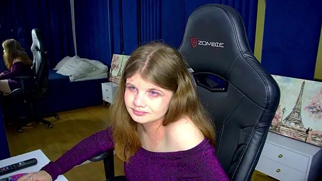 ChloeHalses Chat XXX live