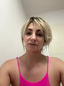 I_amKatarina Chat XXX live