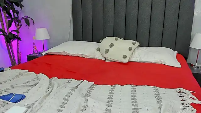 thom_ames Chat XXX live