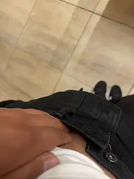 Czat XXX na żywo – liam_bronw