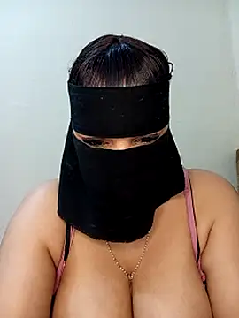 הופעת וובקאם של Anaxx_arabHott