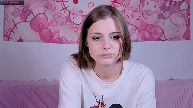 แชท XXX สดของ LouiseKane