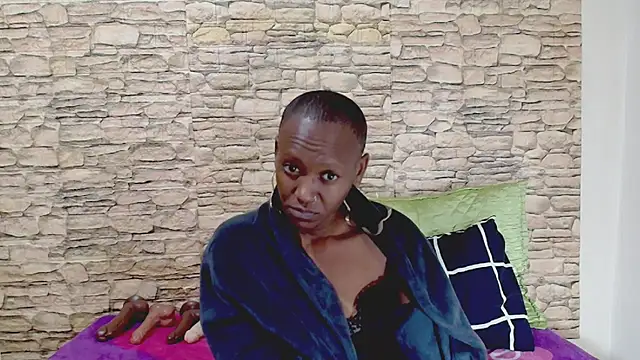 EbonyOlive69 Live XXX-Chat