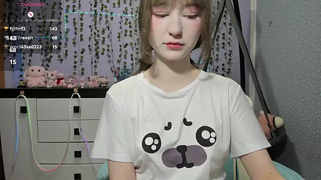 Yoonhee_ki Adlı Modelin Canlı XXX Sohbeti