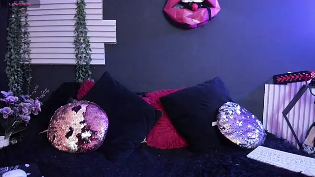 kinky_momm 现场XXX聊天