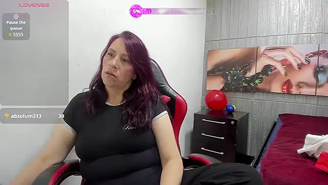 Chatroom XXX en direct de Chantalvedette